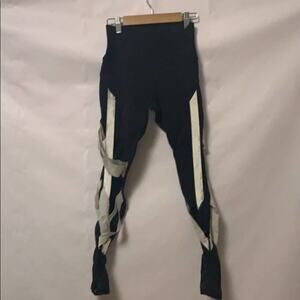 ALO YOGA STRAPPY BLACK LEGGINGS SIZE‎ XS